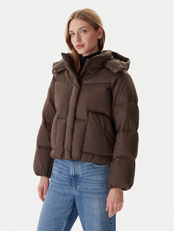 Levi's® Пухено яке Western Bubble 003MD-0006 Кафяв Relaxed Fit цвят на ниска цена