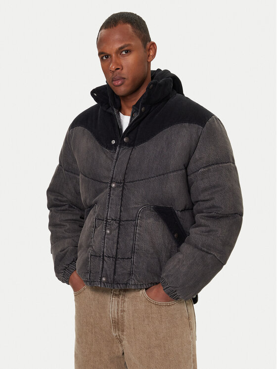 Levi's® Пухено яке Wild West 004EX-0001 Сив Regular Fit цвят на ниска цена