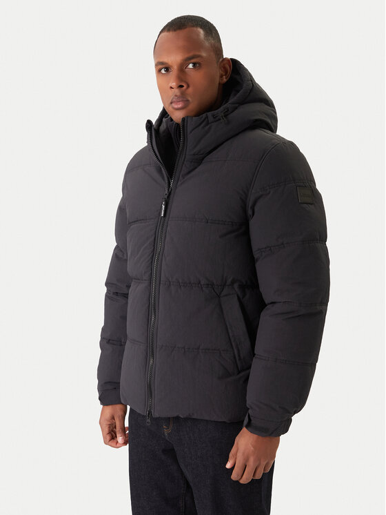 Mustang Зимно яке Oakfield 1017069 Черен Regular Fit цвят на ниска цена