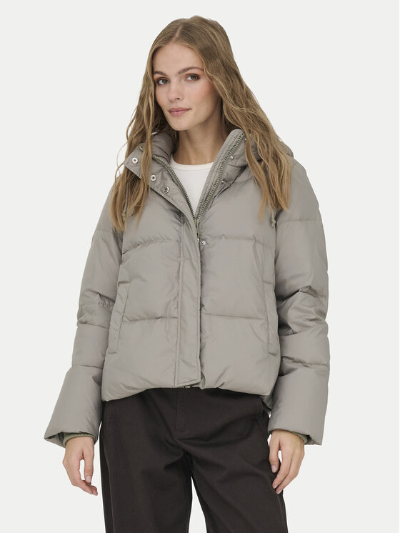 ONLY Пухено яке Alice 15316455 Зелен Regular Fit цвят на ниска цена