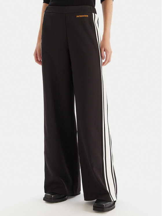 Patrizia Pepe Долнище анцуг 2P1716/A664-K103 Черен Regular Fit цвят на ниска цена