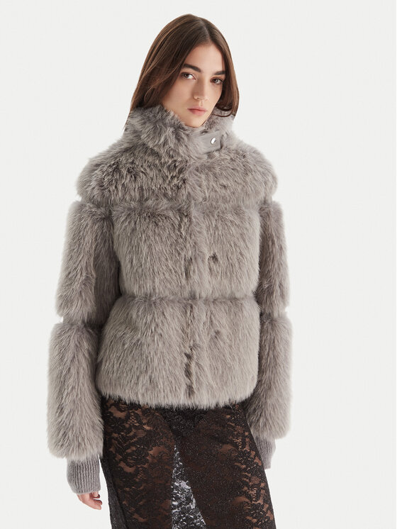 Patrizia Pepe Кожено палто 2O0174 E077 S746 Сив Regular Fit цвят на ниска цена