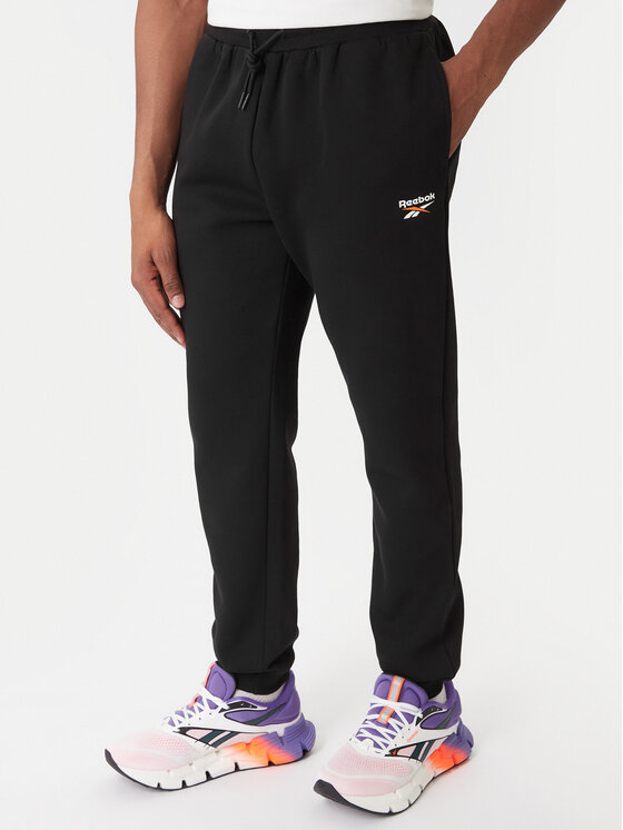 Reebok Долнище анцуг Winchester Pant RK25146CCM Черен Regular Fit цвят на ниска цена