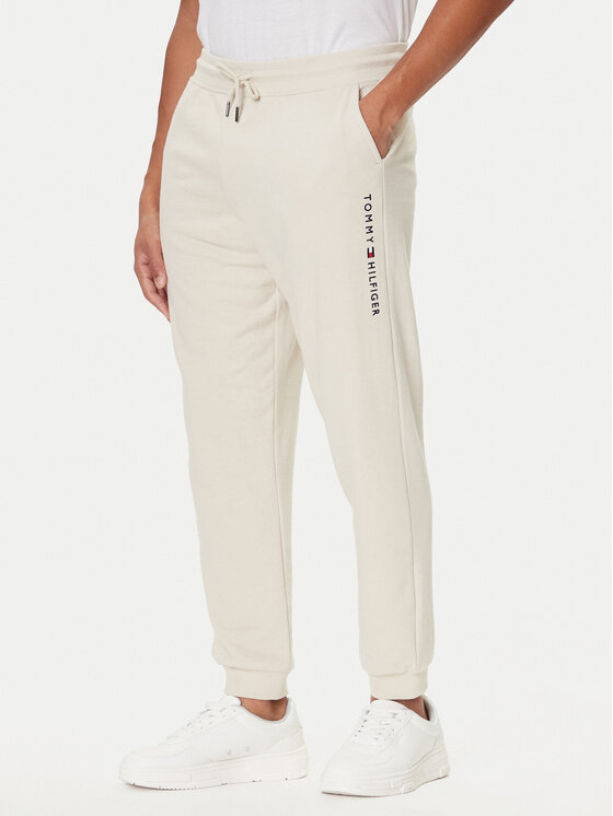 Tommy Hilfiger Долнище анцуг UM0UM03664 Екрю Regular Fit цвят на ниска цена