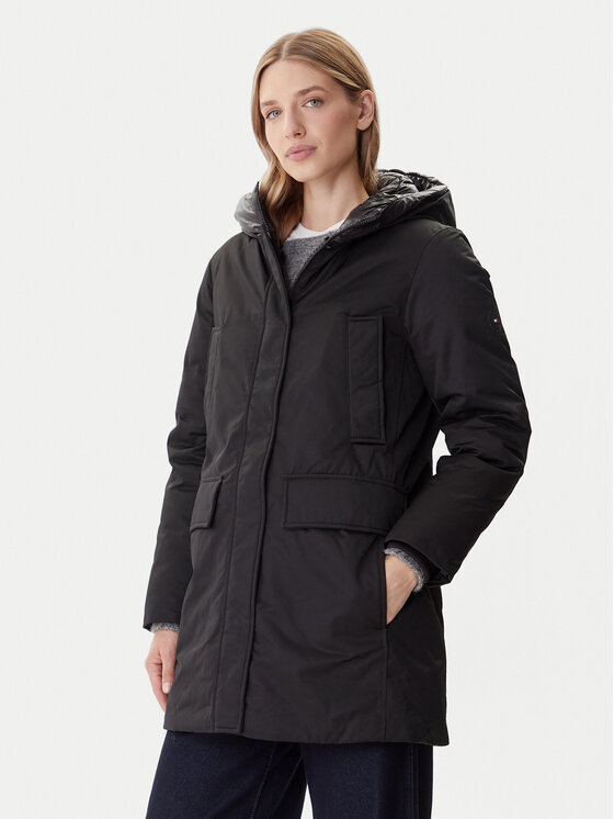 Tommy Hilfiger Парка WW0WW46533 Черен Relaxed Fit цвят на ниска цена