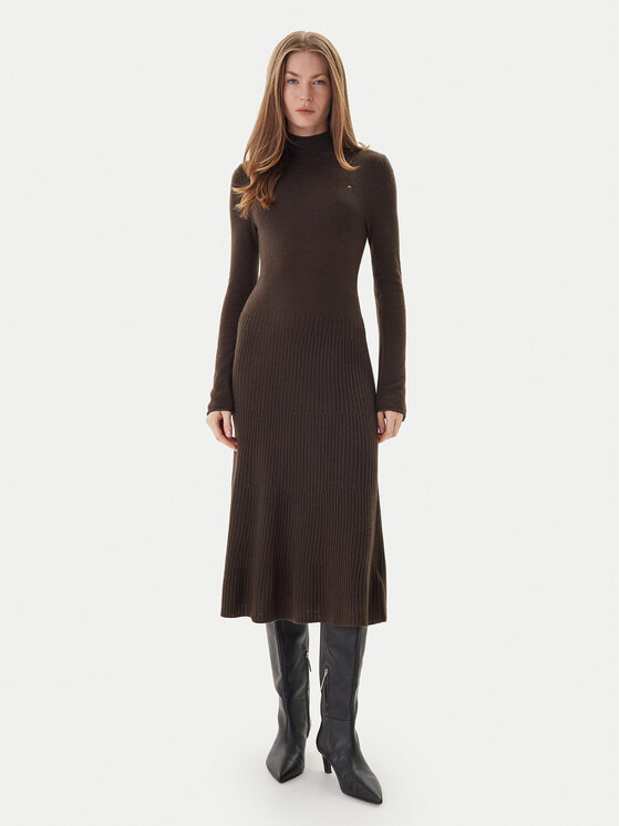 Tommy Hilfiger Плетена рокля WW0WW47303 Кафяв Regular Fit цвят на ниска цена