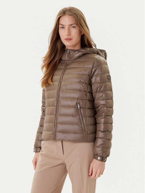 Tommy Hilfiger Пухено яке WW0WW46788 Кафяв Regular Fit цвят на ниска цена