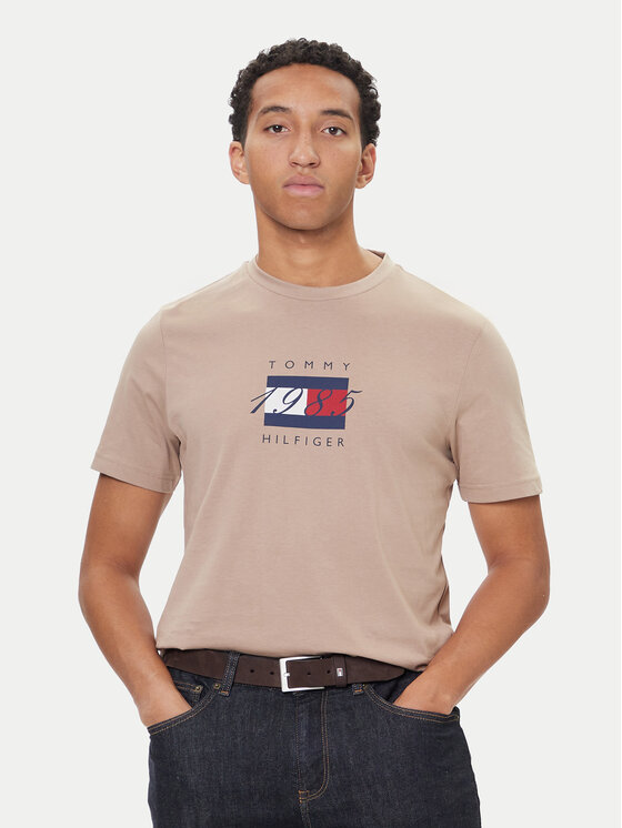 Tommy Hilfiger Тишърт Linear Flag MW0MW41338 Бежов Regular Fit цвят на ниска цена