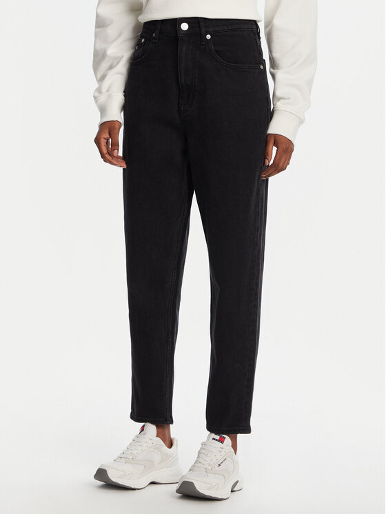 Tommy Jeans Дънки DW0DW21389 Черен Mom Fit цвят на ниска цена