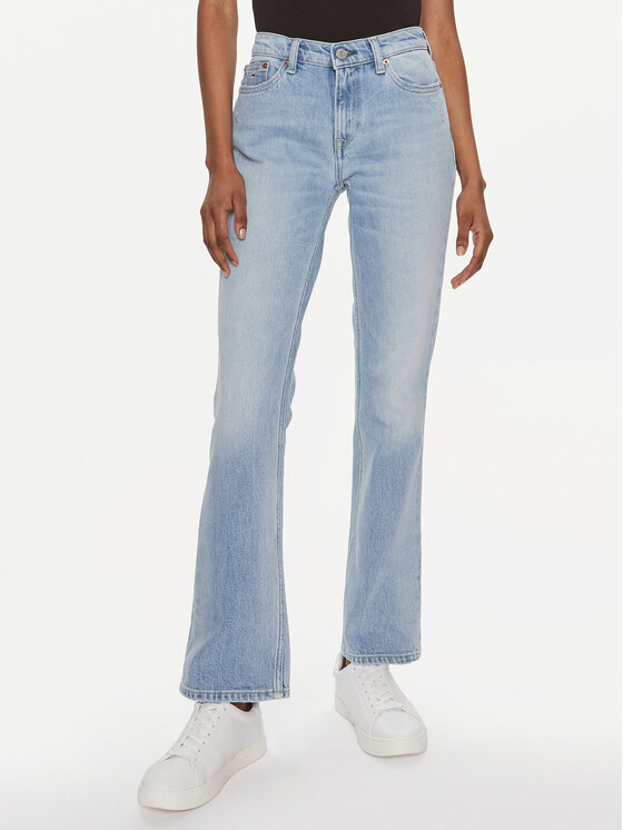 Tommy Jeans Дънки Maddie DW0DW17609 Син Straight Fit цвят на ниска цена