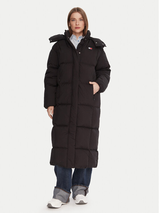 Tommy Jeans Пухено яке Alaska DW0DW21977 Черен Relaxed Fit цвят на ниска цена