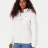 Tommy Jeans Пухено яке Basic DW0DW18312 Бял Slim Fit цвят на ниска цена