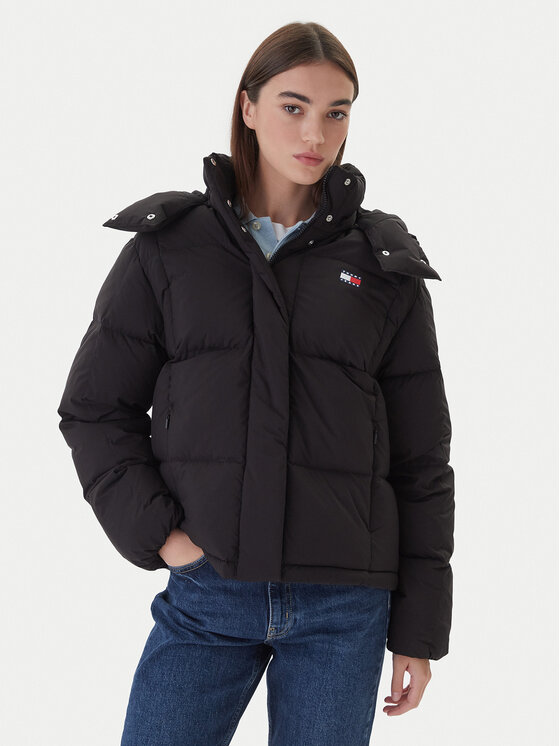 Tommy Jeans Пухено яке DW0DW21623 Черен Regular Fit цвят на ниска цена