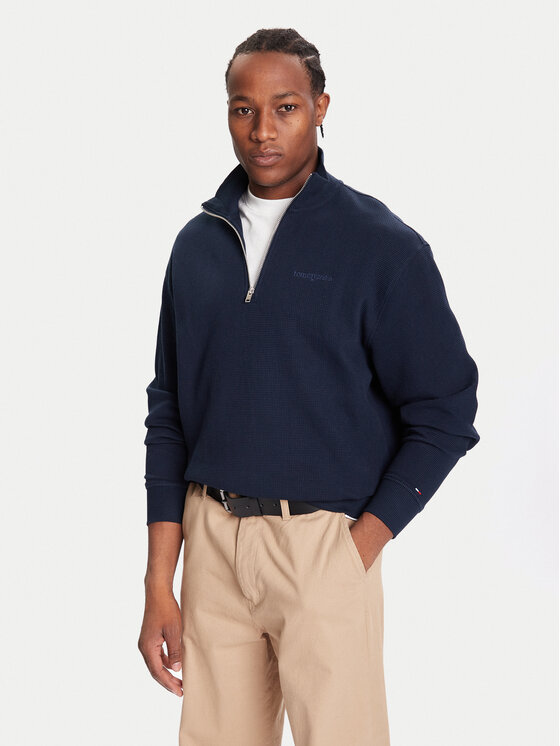 Tommy Jeans Суитшърт DM0DM21880 Тъмносин Regular Fit цвят на ниска цена