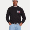 Tommy Jeans Суитшърт DM0DM22093 Черен Relaxed Fit цвят на ниска цена