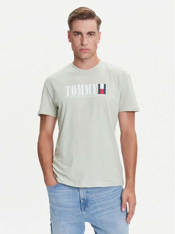 Tommy Jeans Тишърт Dna Flag DM0DM21941 Зелен Regular Fit цвят на ниска цена