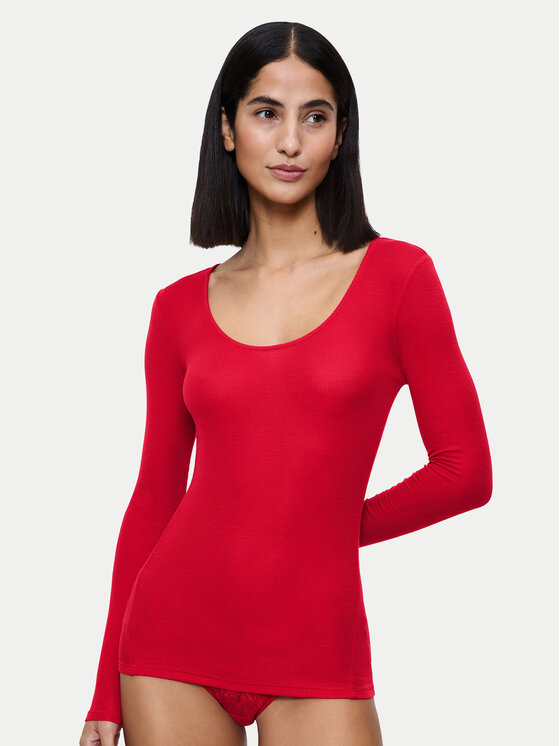 Triumph Тениска на пижама Bauty Layers 10225060 Червен Slim Fit цвят на ниска цена