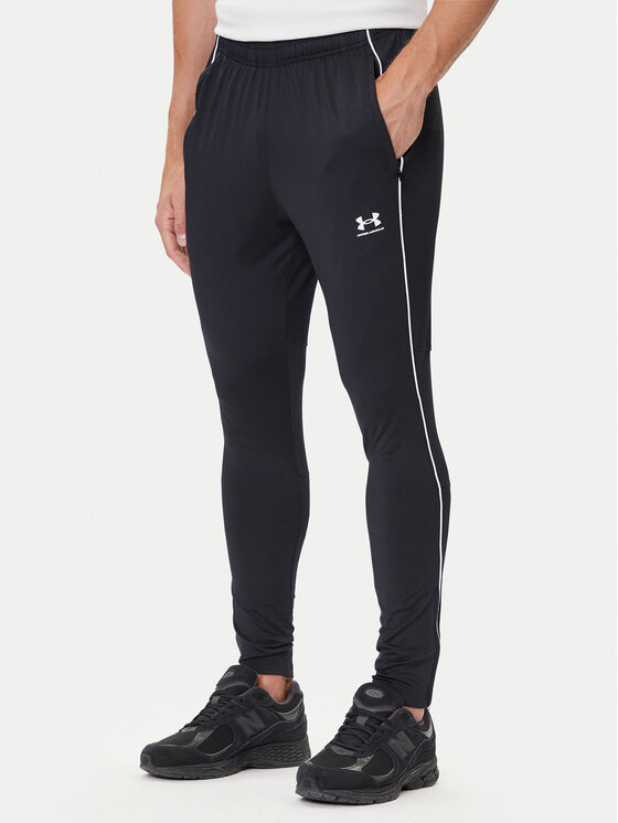 Under Armour Долнище анцуг Challenger Training 6004044 Черен Slim Fit цвят на ниска цена