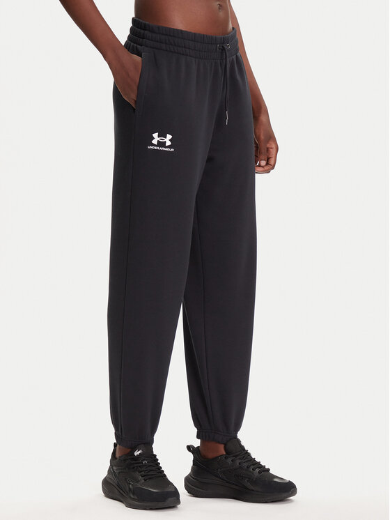 Under Armour Долнище анцуг Essential Fleece Joggers 1373034 Черен Regular Fit цвят на ниска цена