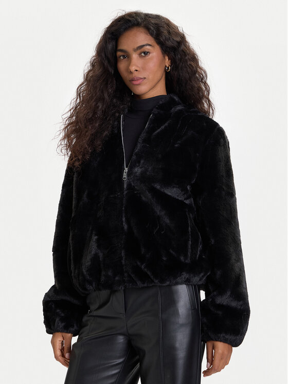 Vero Moda Кожено палто Sonjaliga 10331291 Черен Regular Fit цвят на ниска цена