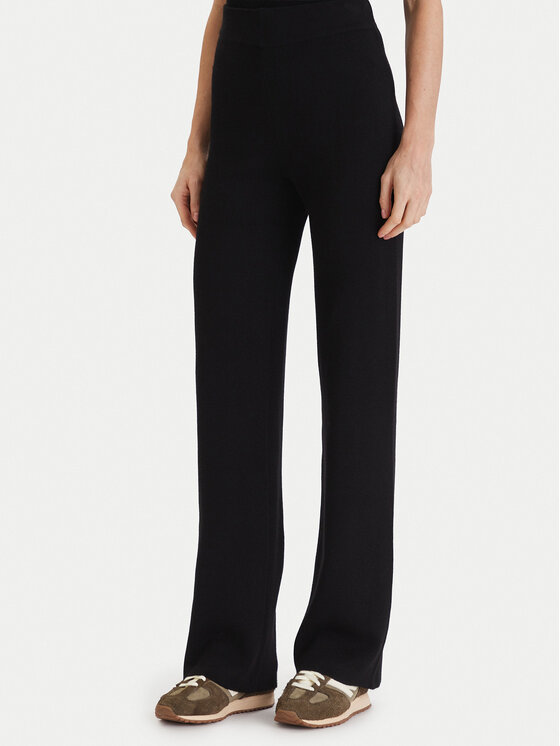 Vero Moda Плетени панталони Gold Art 10332174 Черен Loose Fit цвят на ниска цена