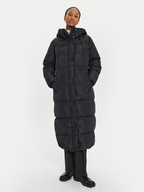 Weekend Max Mara Пухено яке Dolly 2425496052 Черен Relaxed Fit цвят на ниска цена