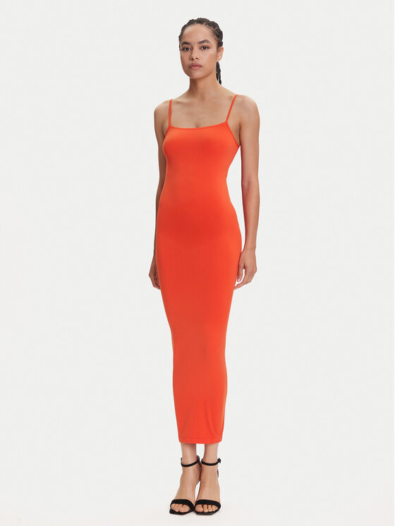 Wolford Ежедневна рокля Strap Fatal 57185 Червен Slim Fit цвят на ниска цена