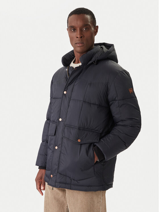 Wrangler Зимно яке Parka 112371450 Черен Regular Fit цвят на ниска цена