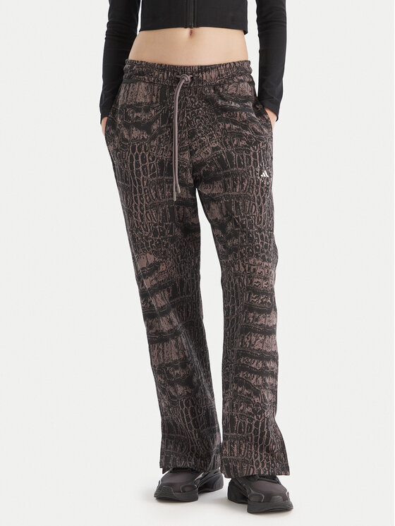 adidas by Stella McCartney Долнище анцуг JN2216 Черен Regular Fit цвят на ниска цена