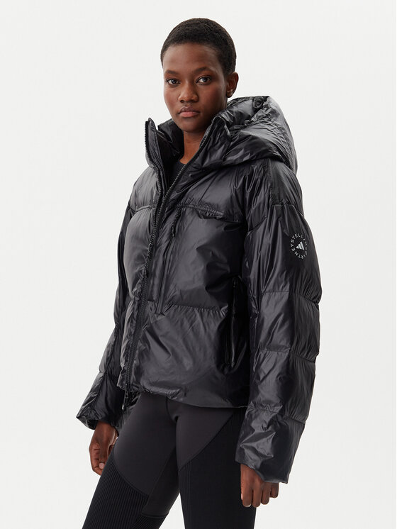 adidas by Stella McCartney Зимно яке Winter IW9842 Черен Loose Fit цвят на ниска цена