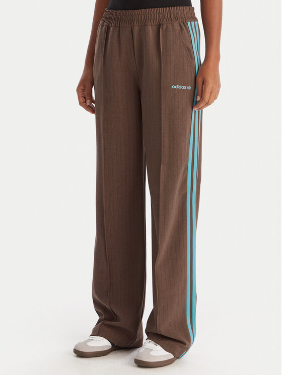 adidas Долнище анцуг JX5308 Кафяв Regular Fit цвят на ниска цена