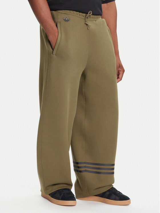 adidas Долнище анцуг Neuclassics JW5444 Зелен Loose Fit цвят на ниска цена