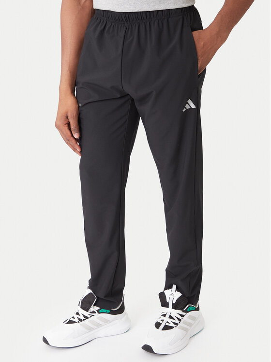 adidas Долнище анцуг Training Essentials Holiday JM5441 Черен Regular Fit цвят на ниска цена