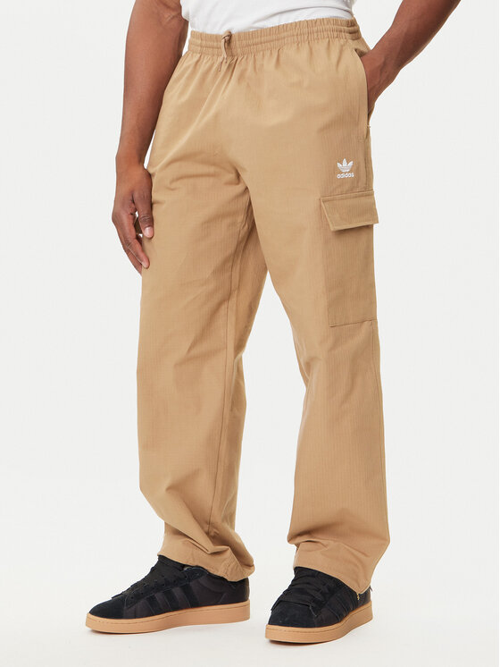 adidas Долнище анцуг Trefoil Essentials JX3912 Бежов Loose Fit цвят на ниска цена