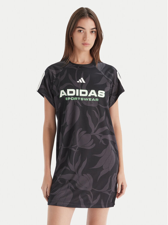 adidas Ежедневна рокля Tiro x Common Goal Graphic JL7638 Черен Loose Fit цвят на ниска цена