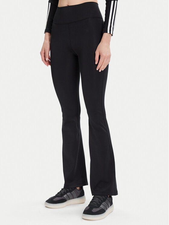 adidas Клин All Me Essentials JW7667 Черен Flare Fit цвят на ниска цена