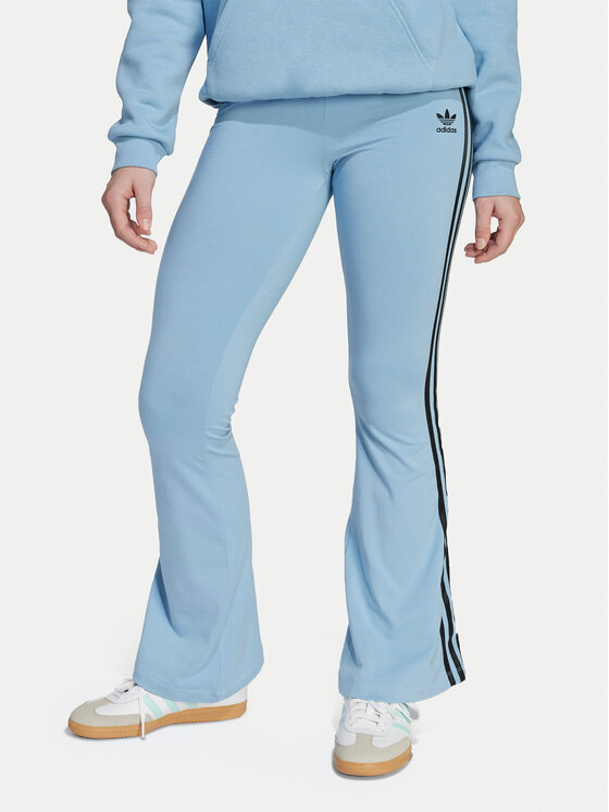 adidas Клин adicolor JV8616 Светлосиньо Slim Fit цвят на ниска цена