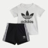 adidas Комплект тишърт и панталонки JE0521 Черен Regular Fit цвят на ниска цена