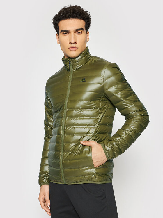 adidas Пухено яке Varilite GT9220 Зелен Regular Fit цвят на ниска цена