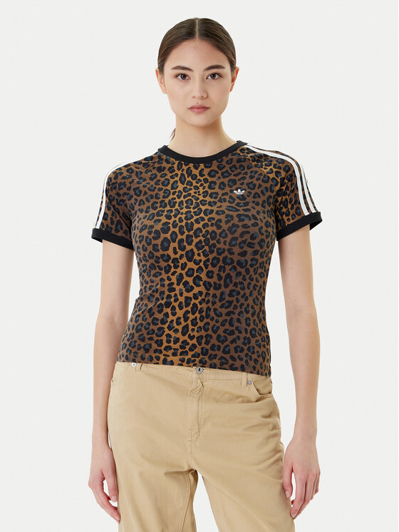 adidas Тишърт Leopard Cali JW7304 Кафяв Slim Fit цвят на ниска цена