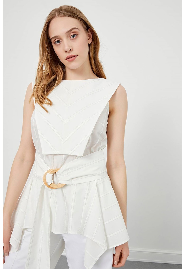 Асиметричен топ със застъпен дизайн Just Like You