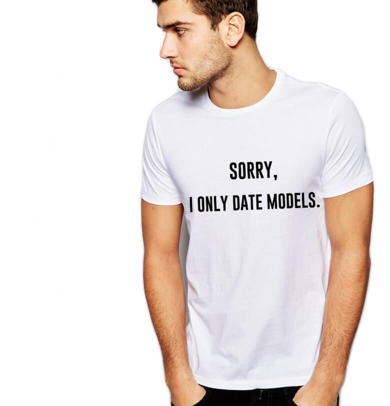 Бяла мъжка тениска - Съжалявам - срещам само модели THEICONIC