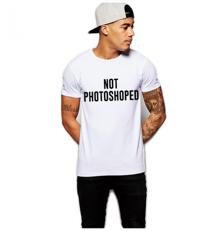 Бяла тениска за мъже - Не е фотошопирана THEICONIC