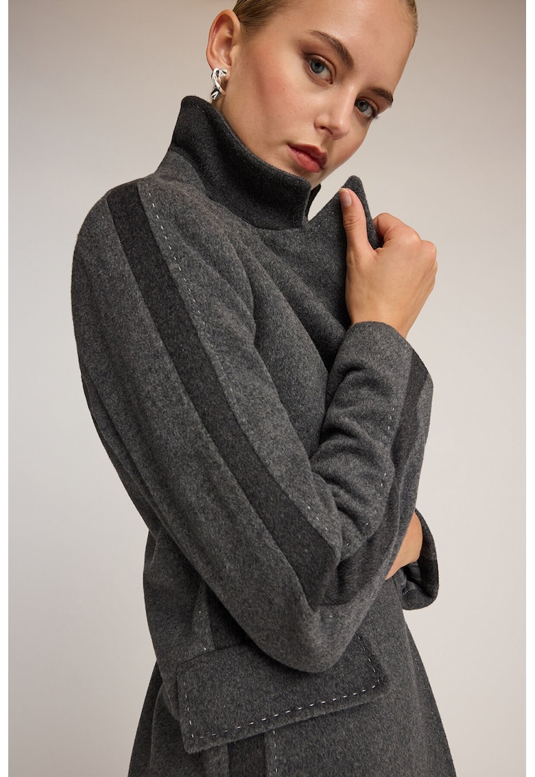 Вълнено палто с ревери Motivi