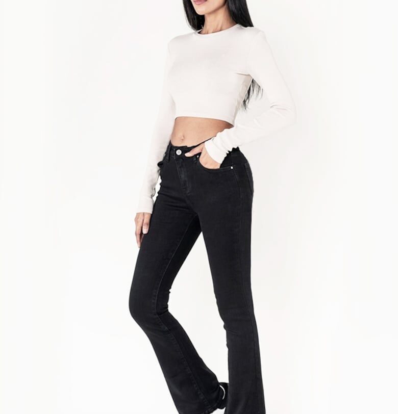 Дамски черни разкроени дънки  P079 M8 17994 Nina Carter