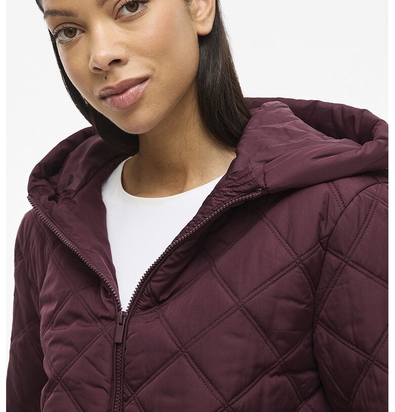 Зимно капитонирано яке с качулка Vila