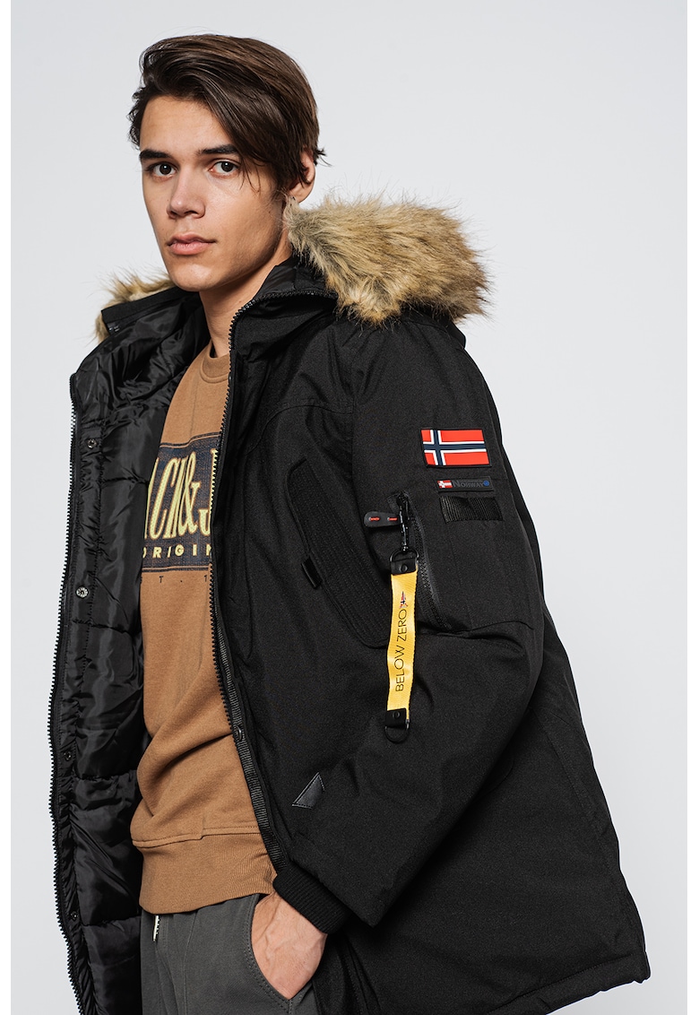 Зимно яке Bernard с качулка и еко пух Geographical Norway