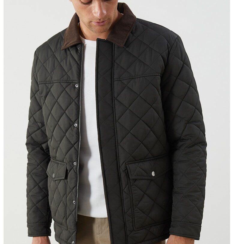 Капитонирано яке с класическа яка LC WAIKIKI