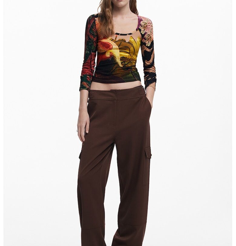 Къса слим блуза DESIGUAL