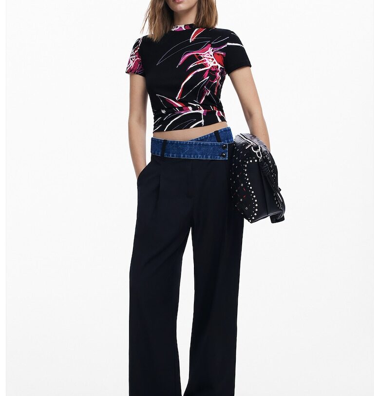 Къса тениска с десен DESIGUAL